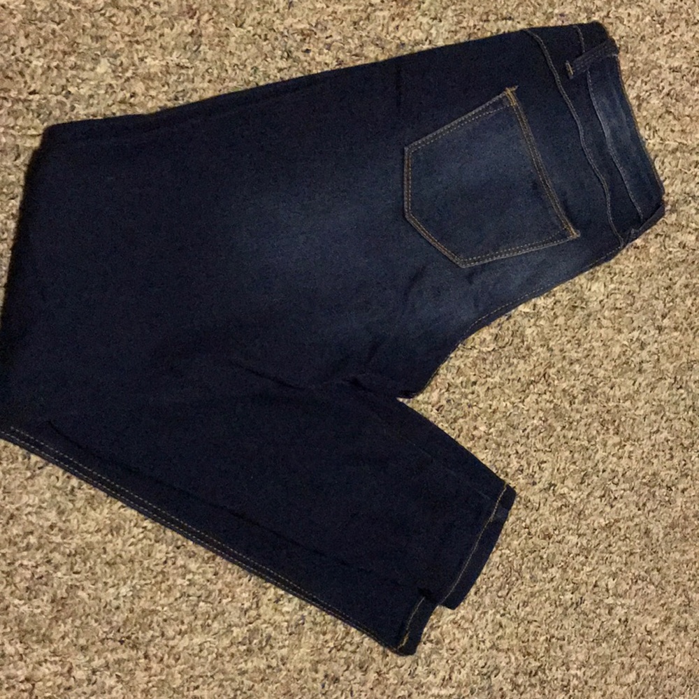 Jeans - Picture 2 of 3